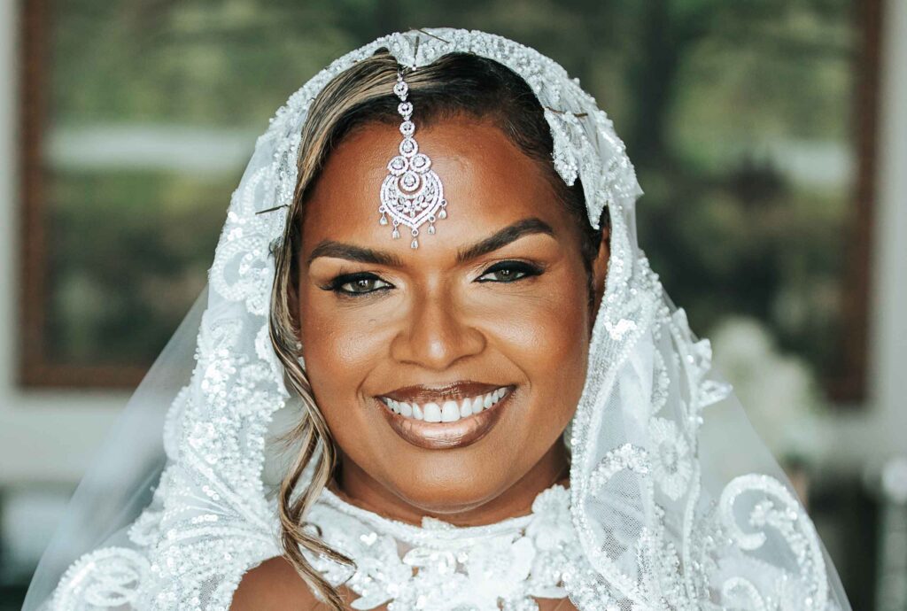 Stunning bride in veil and headpiece
