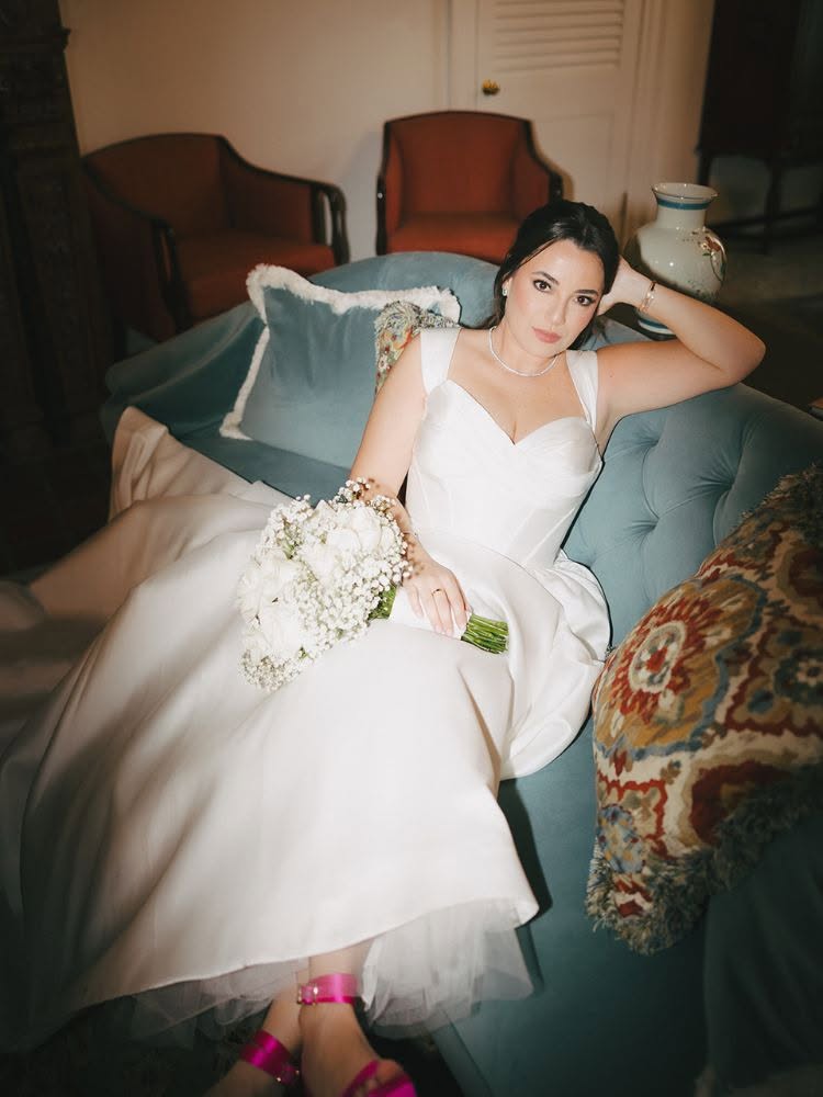 Wedding morning wedding portrait bridal photography